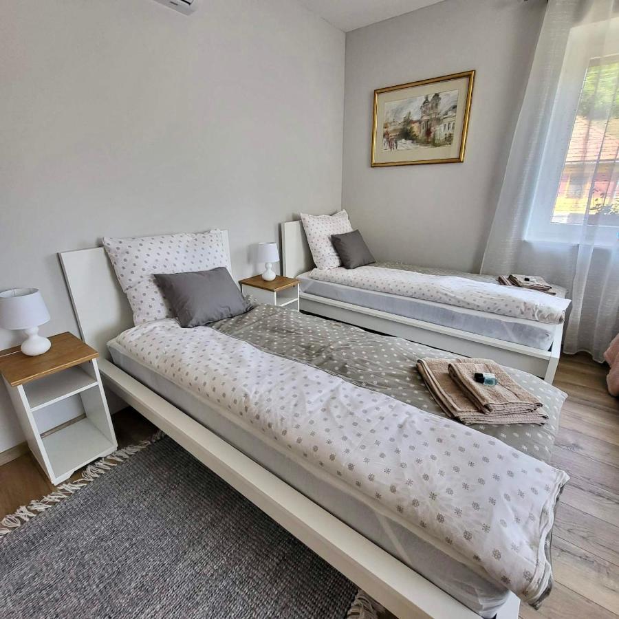 White Luxury Cottage- Matrai Vadaszhaz 4 Matraterenye Bagian luar foto